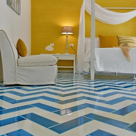 Luxury Joy In Bed & Breakfast 3*