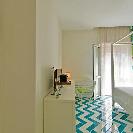 Luxury Joy In Bed & Breakfast 3*