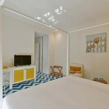 Luxury Joy In 3*